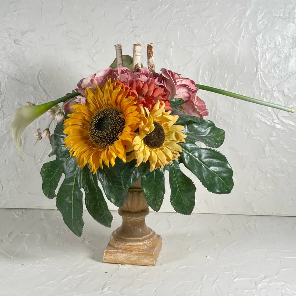 *NWT Custom Exotic Floral Arrangement